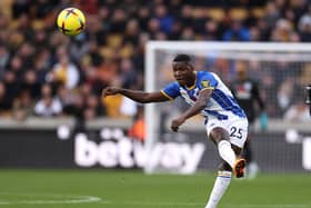 Brighton midfielder Caicedo wants to move to Chelsea but the transfer is being held up by a difference of opinion between the two clubs.