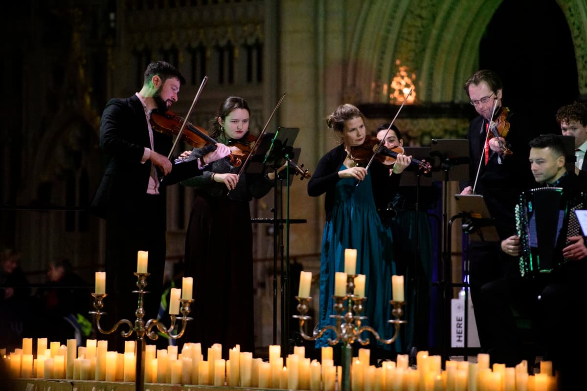 Perform London London Concertante perform in Arundel Cathedral for first time
