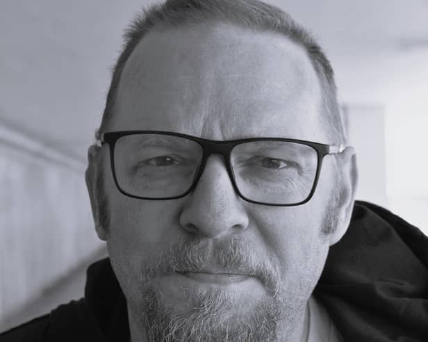 Simon J Houlton (pic by Lemi K Houlton)
