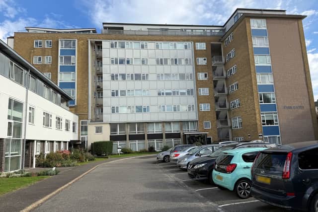 AUCTION: Flat 44, Park Gates, Chiswick Place, Eastbourne