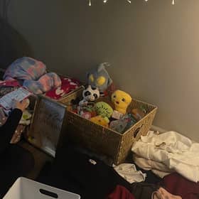 Scarlett from Arch & Lash Co sorting through generous donations for the Christmas Giving Back campaign in support of St Michael’s Hospice, Hastings. ❤️🎄
