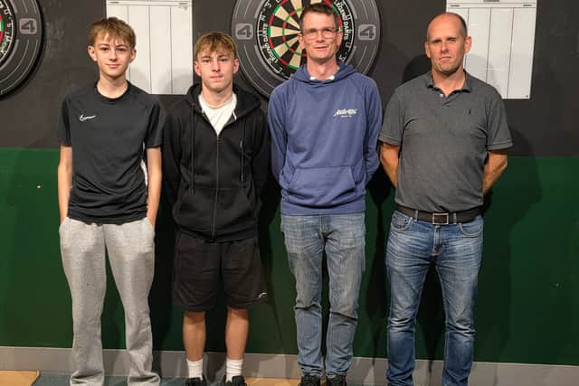 Queen Elizabeth 2 Silver Jubilee School Plate Finalist's