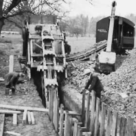 Laying the pipeline from Darwell to Brede
