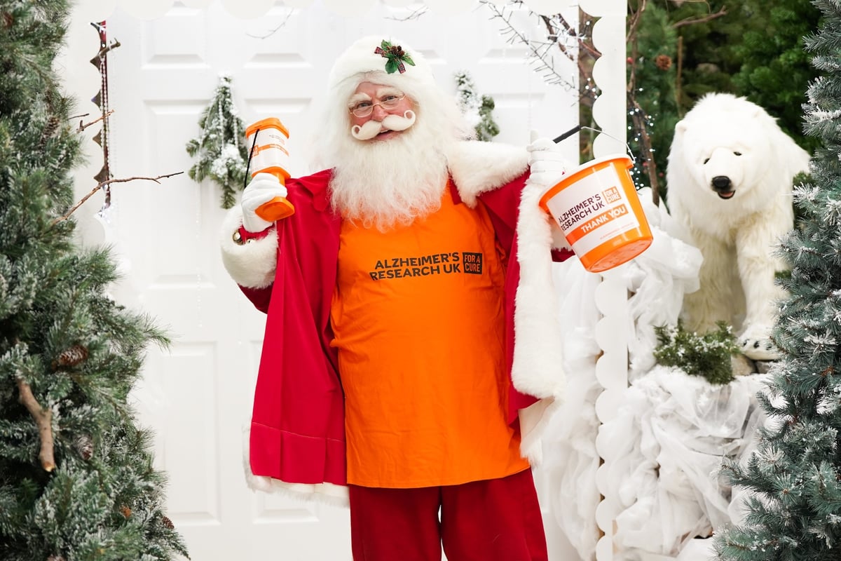 Get festive at Dobbies’ Brighton Christmas Shopping Night to raise funds for Alzheimer’s Research UK