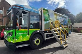 ‘Dennis to the Rescue’ is a refuse vehicle that has been converted into a bright and hi-tech mobile classroom by the company Dennis Eagle.