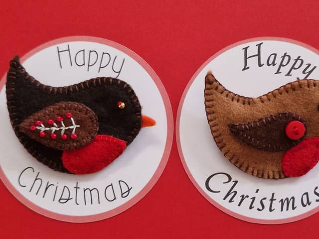 Christmas Robin Brooches