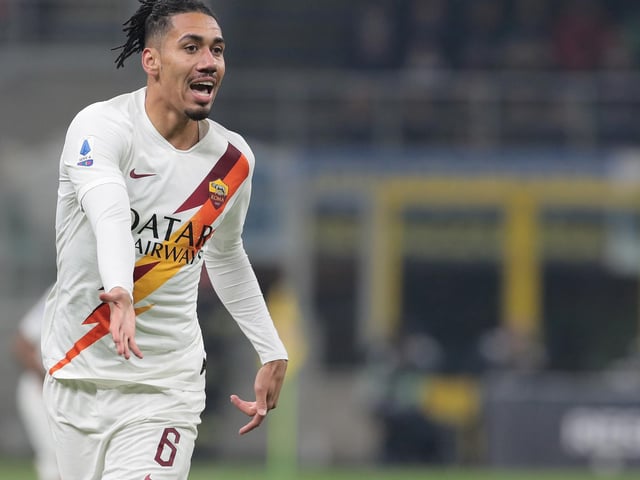 Arsenal are reportedly leading the way in the race to sign Manchester United reject Chris Smalling. (The Star)