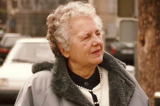 Mima Robinson