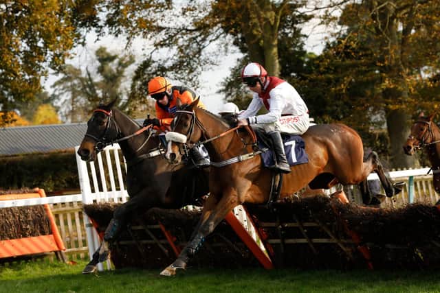 Paseo (No7) and Leighton Aspell on their way to victory at Fontwell / Picture: Clive Bennett