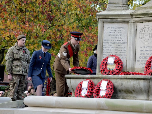 ks190610-37 Chichester Remembrance phot kate SUS-191011-202525008