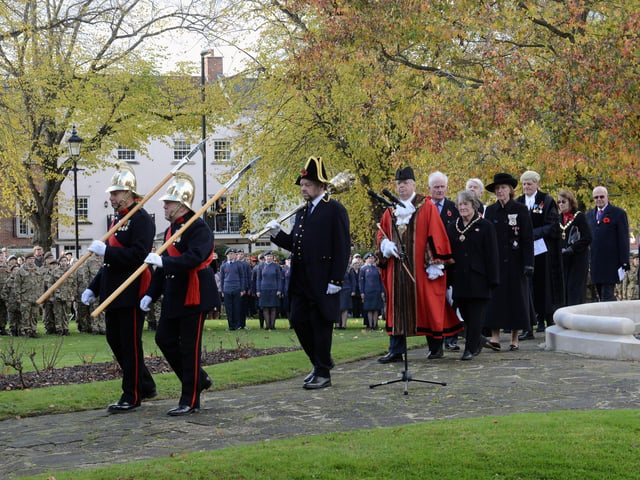 ks190610-39 Chichester Remembrance phot kate SUS-191011-202722008