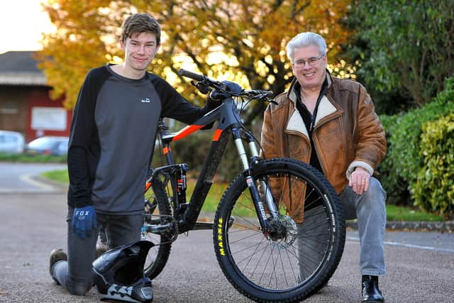 Petition to build a Pulborough pump track. Kai Stenning and Steve Stenning
 SR18111902 SUS-191118-185540001