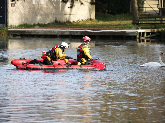 A rescue mission was launched at Chichester Canal this afternoon (Thursday, November 27), after two swans were found shot. SUS-191128-164319001