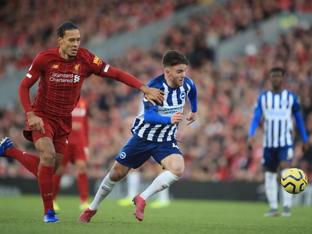 Love watching this guy play. Fully committed and defenders hate playing against him. Relieves pressures constantly. Three Arsenal players booked for fouls on him