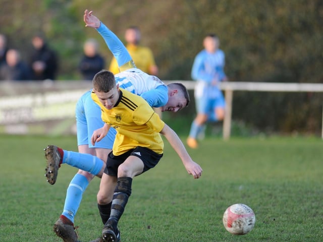 Action from Worthing United v Littlehampton Town