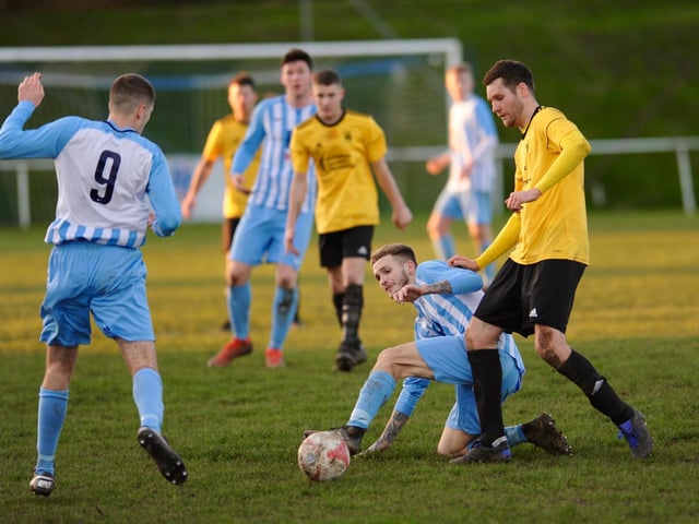 Action from Worthing United v Littlehampton Town