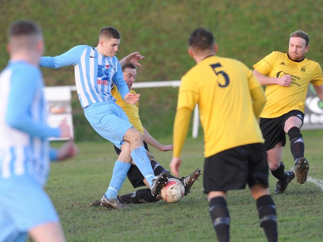 Action from Worthing United v Littlehampton Town
