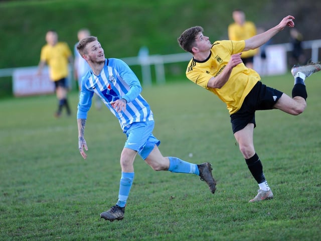 Action from Worthing United v Littlehampton Town