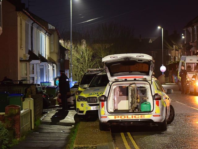 Emergency response to stabbing in Newhaven. Photo: Dan Jessup SUS-200701-080829001