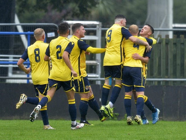 Dan Perry (Eastbourne Town)