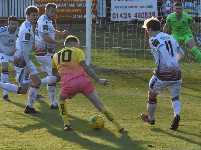 Ryan Warwick up against the Hastings defence.