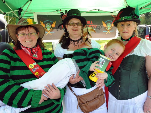 Burgess Hill Bonfire Night - emailedhttp://www.burgesshillbonfiresociety.co.uk/bhbs-events/