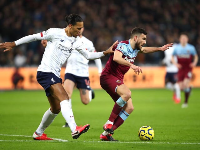Lovely cross to assist for Diop's goal. Great technique for first goal via deflection of Webster. Another deflection from Bernardo saw his left footed volley go in past Ryan. Subbed for Lanzini (85)