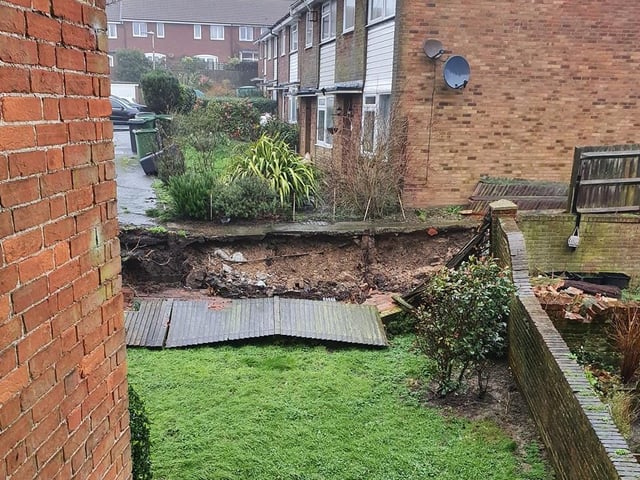 Alona Sveda's fence got completely blown over SUS-200216-143635001