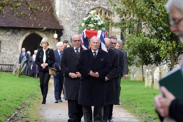 ks20063-9 Farnes Funeral  phot kate
The coffin is carried from Boxgrove church.ks20063-9 SUS-200217-203854008