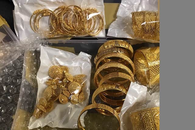three kilos of gold jewellery were seized from a man at Gatwick SUS-200219-114319001