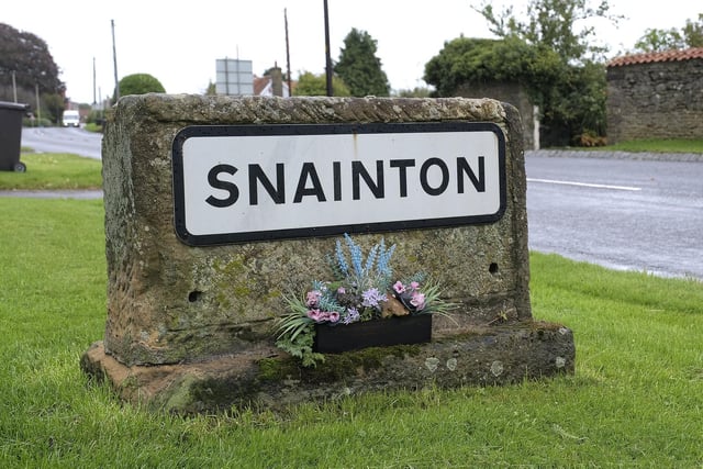 The average property price in Ayton and Snainton was £225,000.