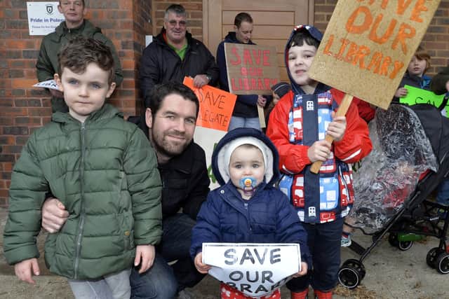 Save Polegate Library protest walk (Photo by Jon Rigby) SUS-171120-094027008