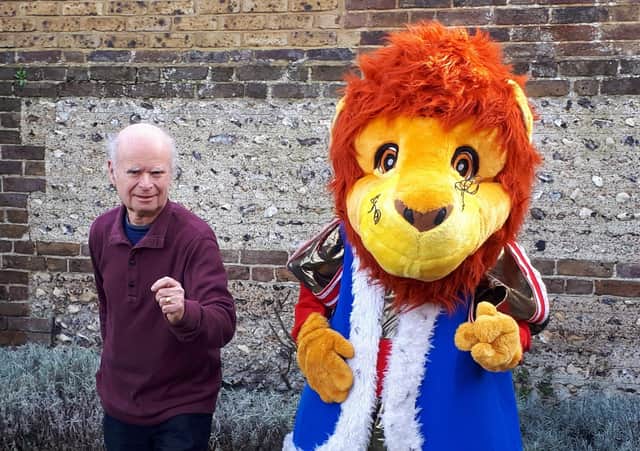 David Sluys with Adur East Lions mascot Jasper