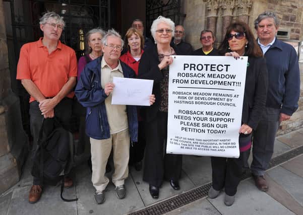 22/9/11- Campaigners for the protection of Robsack Meadow present a petition to Hastings Borough Council. ENGSNL00120110923085127