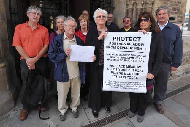 22/9/11- Campaigners for the protection of Robsack Meadow present a petition to Hastings Borough Council. ENGSNL00120110923085127