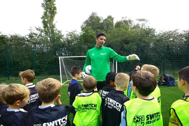David James with young footballers at Welwyn Garden City FC