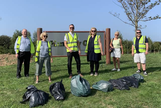 Organised by West Sussex county councillor Gary Markwell, residents of Kingley Gate joined in the Great British September Clean