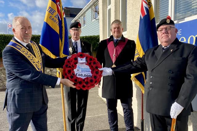 Sussex Freemasons donate to Poppy Appeal SUS-200511-113025001