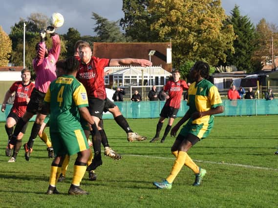 AFC Uckfield in action at Holmesdale in the FA Vase / Picture: Mike Skinner