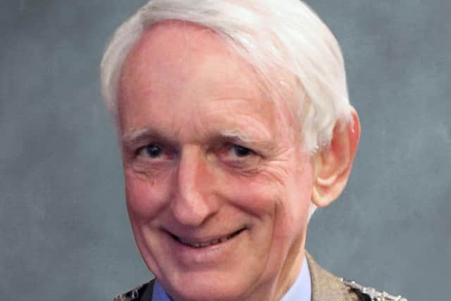 Burgess Hill Mayor  Roger Cartwright SUS-201215-095340001
