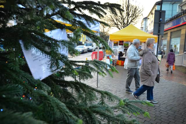Eastbourne Christmas Market, 17/12/20. SUS-201217-125852001