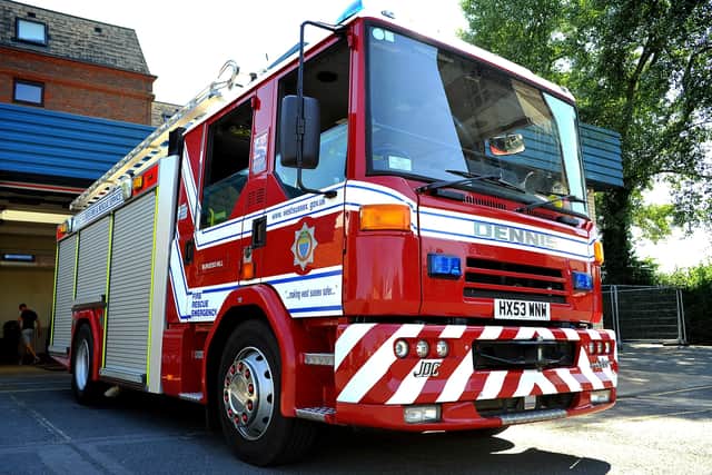 West Sussex Fire and Rescue. Pic Steve Robards SR1817300 SUS-180108-084305001