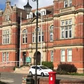 Rother Town Hall SUS-190318-083727001