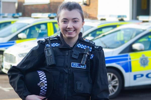 PC Hannah Richards, photo by Sussex Police SUS-210129-100311001