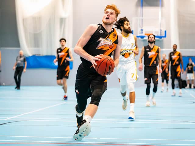 Cameron Hildreth in action for Worthing Thunder v Thames Valley Cavaliers / Picture: Kyle Hemsley (see more - kylehemsley on Instagram)