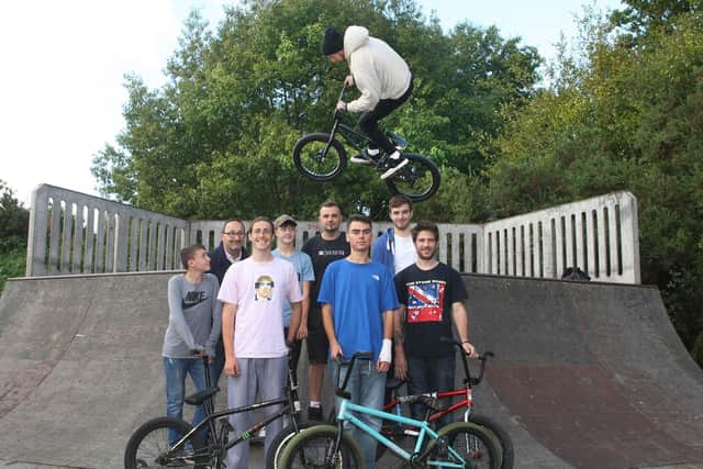 DM19100330a.jpg. Users of Horsham Park Skate Park, pictured in 2019. Photo by Derek Martin Photography. SUS-190210-194259008