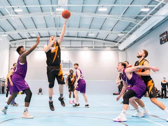 Josh Goddard reaches for glory as Thunder beat Loughborough / Picture: Kyle Hemsley