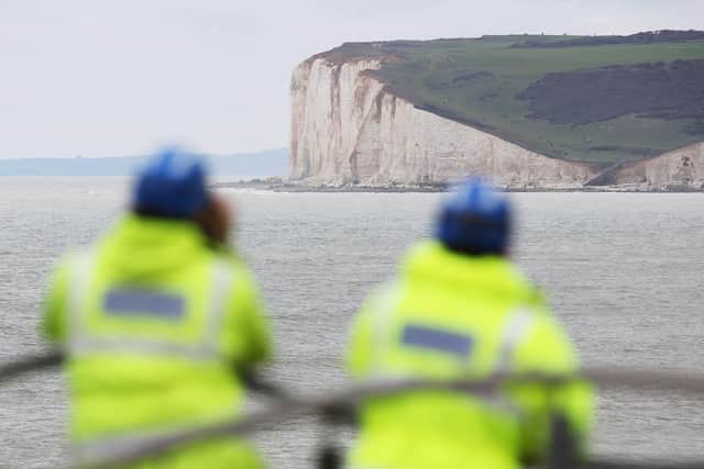Search for missing fishermen off Newhaven SUS-201125-151104001