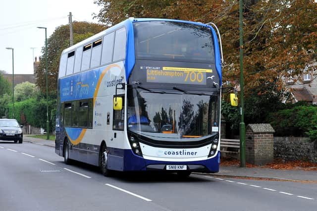 700 bus near Rustington. Pic Steve Robards SR2009223 SUS-200922-174119001