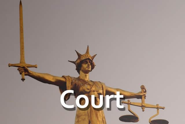 The scales of justice EMN-150721-120115001